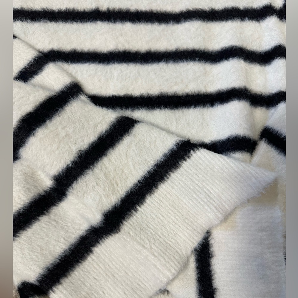 New🍁Ultra baby soft ANTHRO fall sweater - Picture 5 of 5